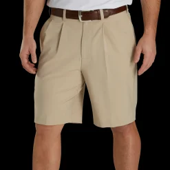 Pleated 9.5" Inseam Short